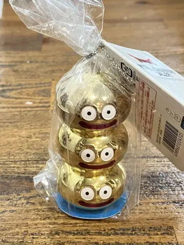 메탈릭 몬스터즈 갤러리 골든 토템
