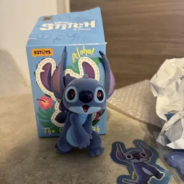 52TOYS 스티치 피규어