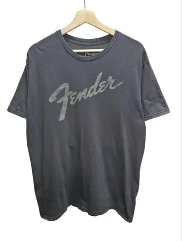 공식 FENDER 로고 프린트 티셔츠