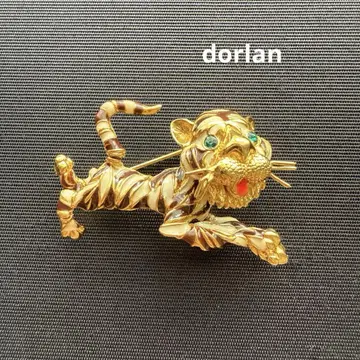 D'ORLAN 브로치