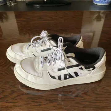 VANS 스니커즈 24.5cm 화이트&블랙