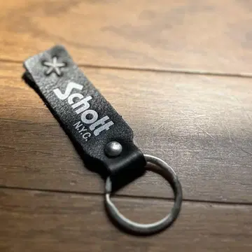 Schott 블랙 가죽 키링 원스타