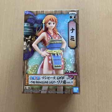 원피스 DXF 나미 피규어
