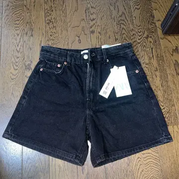 새상품 ZARA 하이 라이즈 타이트 데님 하프 팬츠 블랙