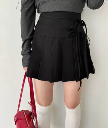 NICE CLAUP 리본 플리츠 미니 스커트 블랙 S