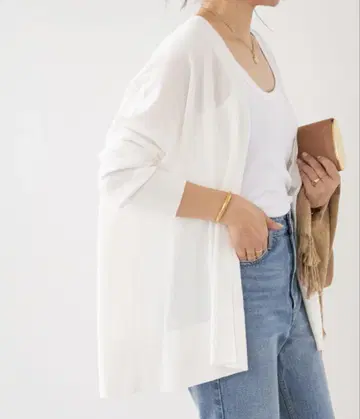 두지엠 클라세 shake code 숏 가디건 화이트