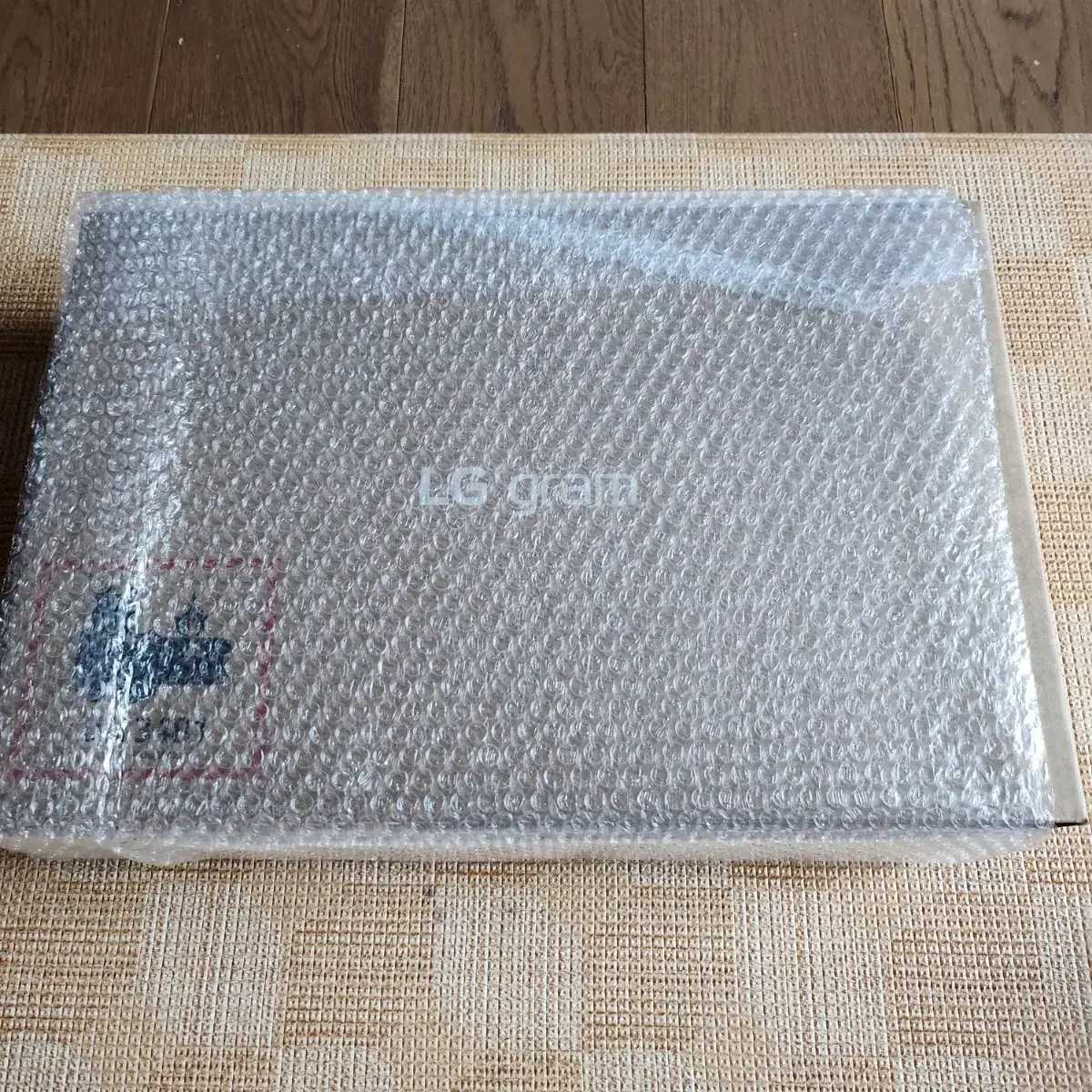 LG gram Pro 40.6cm Ultra 7 Processor 255H