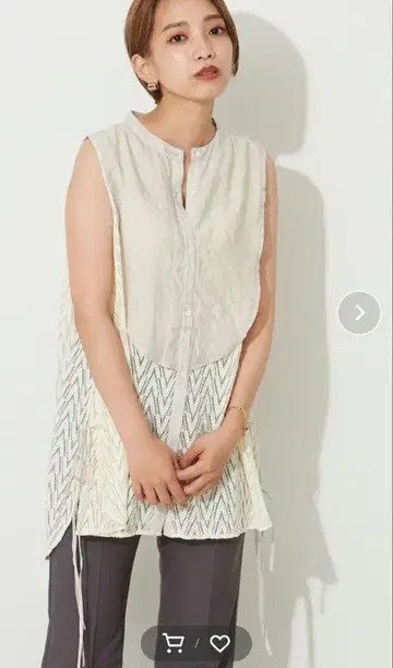 nomine 레이스 보섬 슬리브리스 블라우스