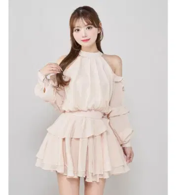 새상품 볼륨 쉬폰 미니 원피스 베이지 프리 사이즈