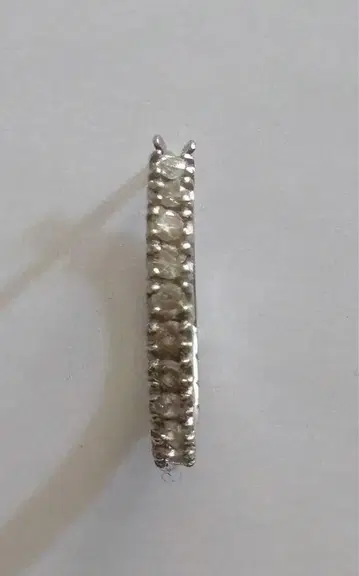 플라티나 900 다이아몬드 후프 귀걸이 한쪽