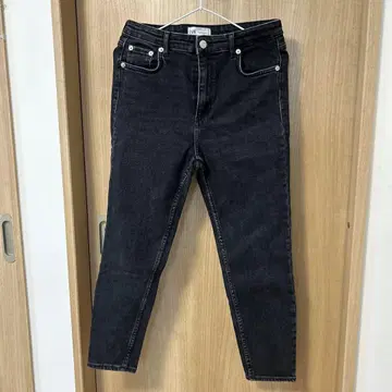 자라 다크 그레이 스트레이트 데님 EUR 40