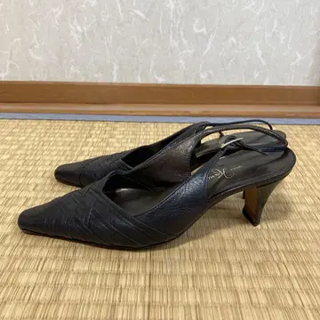 긴자 카네마츠 블랙 백 벨트 22D 힐 6.0cm