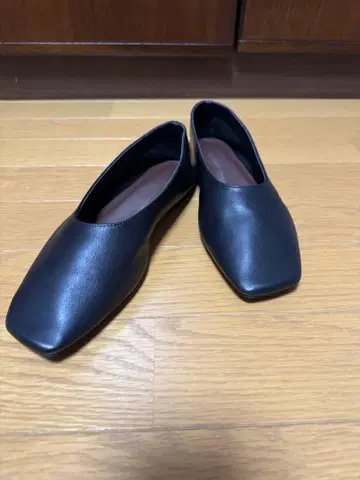 블랙 스퀘어토 로퍼