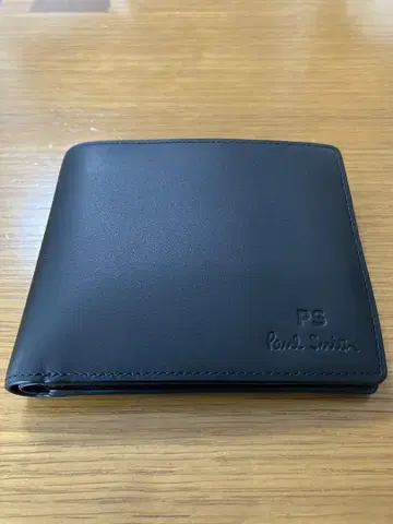 폴스미스 블랙 가죽 접이식 지갑