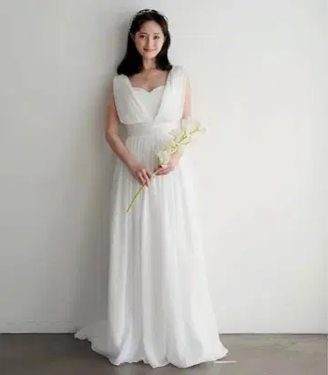 B'sweet 웨딩 드레스 슬림 라인 화이트 L 사이즈 얼룩 있음