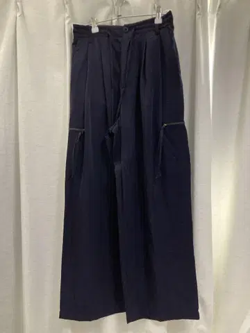 JEANASIS ZIP 새틴 와이드 팬츠 네이비