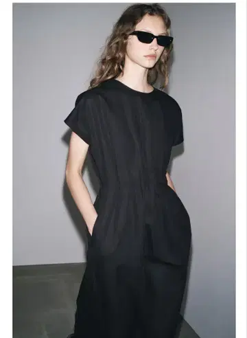 ZARA 자라 플리츠 미디 원피스 블랙 M 사이즈