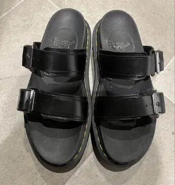 닥터마틴 Dr.Martens MYLES 가죽 샌들 샌들