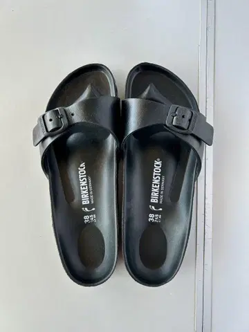 BIRKENSTOCK 블랙 샌들 38