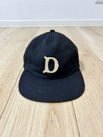 THE H.W.DOG&CO 캡