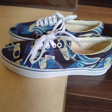 새상품급 VANS ERA 25cm 스니커즈