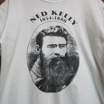 NED KELLY 티셔츠