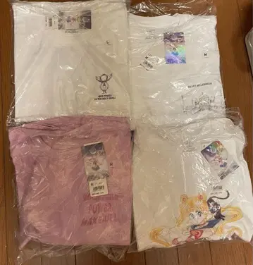 세일러문 유니클로 티셔츠 원화 UT 4점