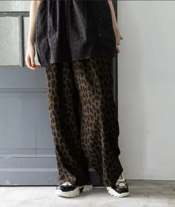 미사용 새상품 niko and DRY 쿠시 이지 팬츠