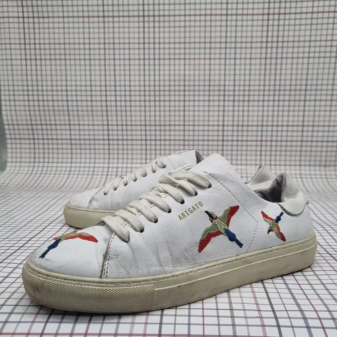 Axel Arigato Sneakers 240