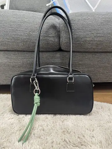 블랙 핸드백