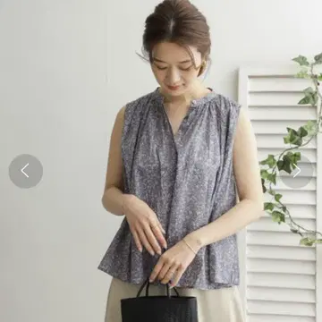 어반 리서치 도어스 플라워 개더 블라우스