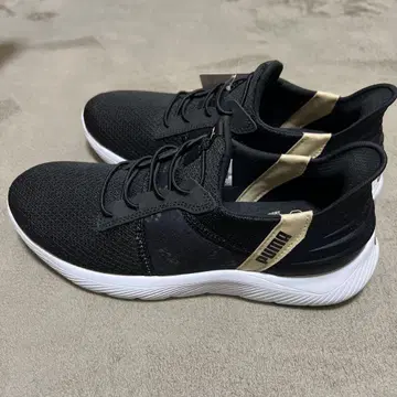 미사용 새상품 24.5cm PUMA SOFTRIDE 블랙 스니커즈