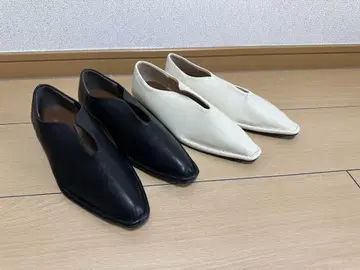 스티치 디자인 로우 힐 V 컷 매니쉬 펌프스