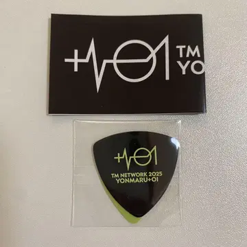 TM NETWORK 회장에서만 판매되는 가챠 피크