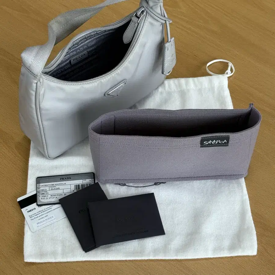 セール★PRADA★21H933 PRADA(プラダ) xUNIVERSAL STUDIOS フランケンオープンカラー