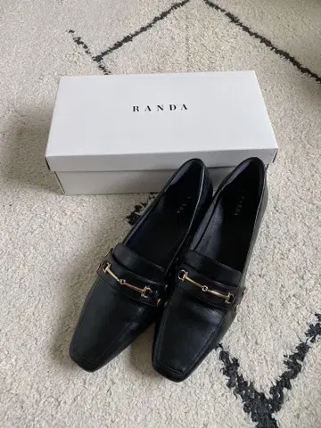 RANDA 블랙 로퍼 EH09569H.17 L