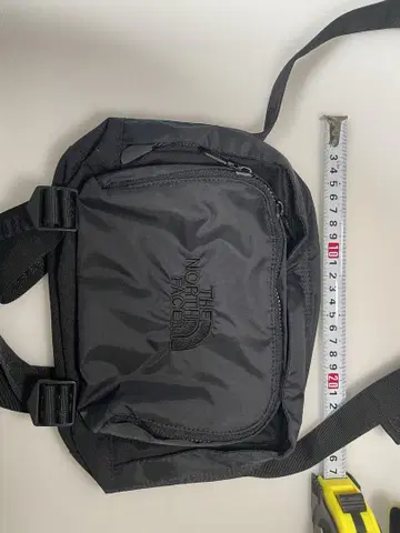 THE NORTH FACE 바디백 블랙