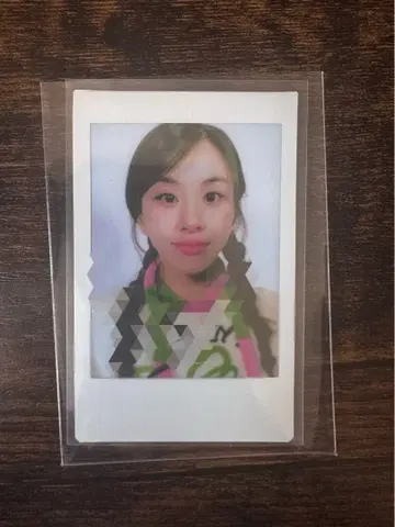 채영 #TWICE5 타워 레코드 사인 폴라로이드