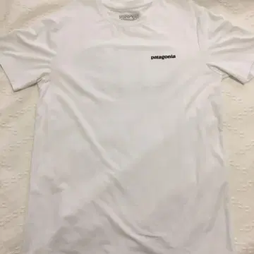 파타고니아 XL 화이트 티셔츠