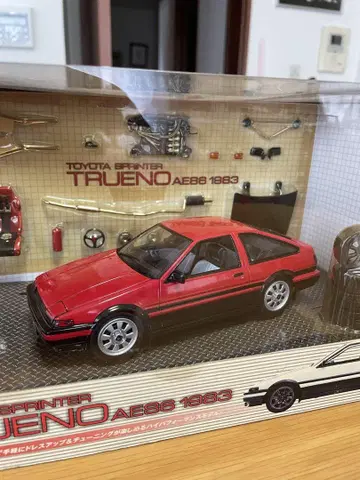 도요타 스프린터 트레노 AE86 1983 하치로쿠