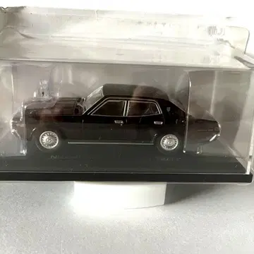 일본산 명차 컬렉션 닛산 글로리아 2000 GL-E 1/43