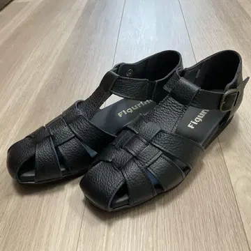 피그리노 소가죽 샌들