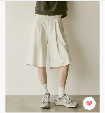 SOERTE 2탭 와이드 반바지