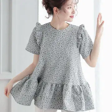 fitmore 플라워 자카드 티어드 탑 블루