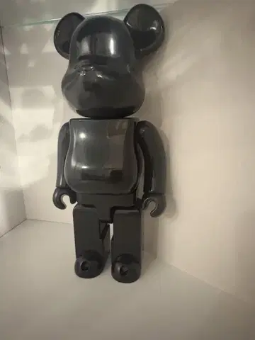 베어브릭 블랙 400%