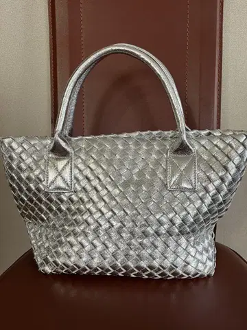 GUSCIO 실버 뜨개질 토트백과 파우치