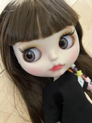 커스텀 아이시 인형