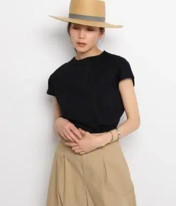 도레스테리아 바스크 천축 프렌치 슬리브 티셔츠 네이비