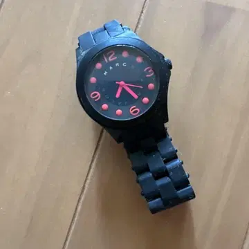 손목시계 블랙/핑크 마크제이콥스 MARC JACOBS