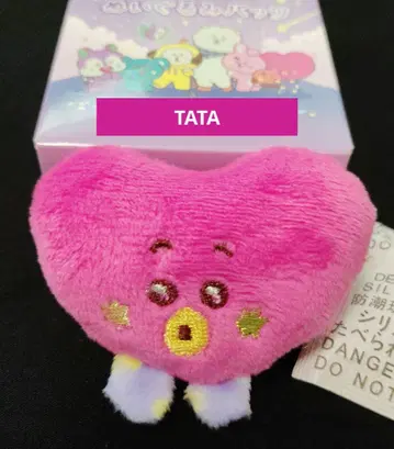 훼미리마트 한정판 BTS 봉제 인형 배지 TATA